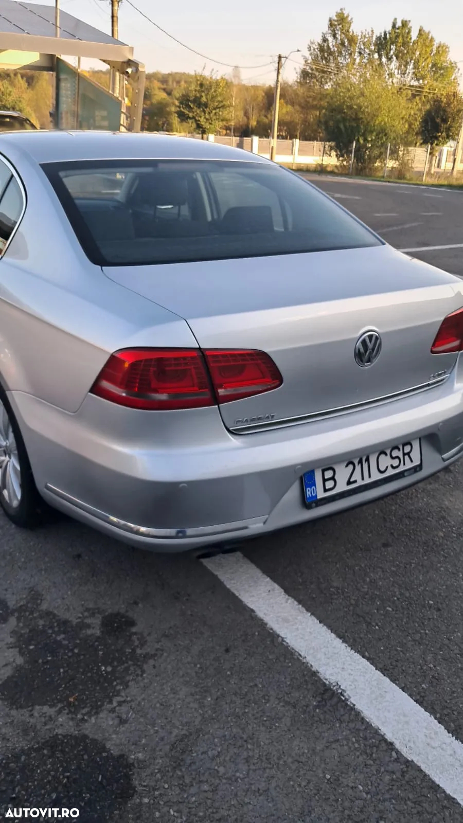 Volkswagen Passat 2.0 TDI BlueMotion Tehnology DSG Comfortline - 9