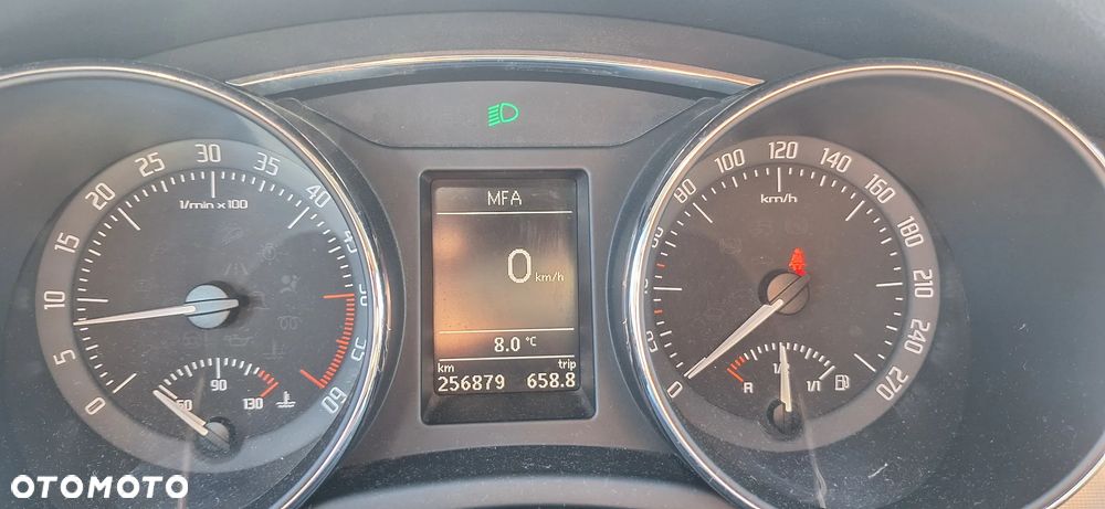 Skoda Superb 2.0 TDI Comfort - 8