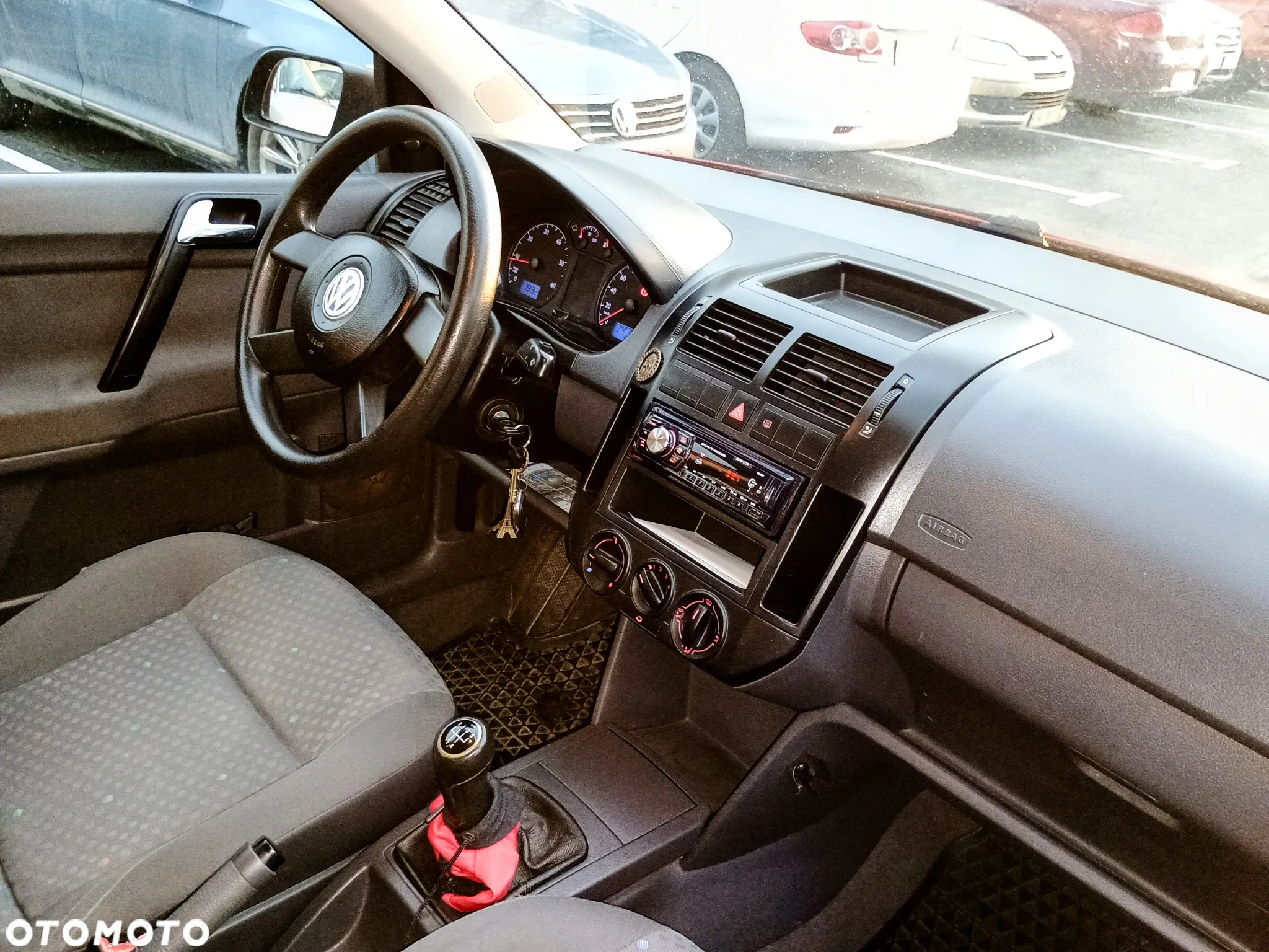 Volkswagen Polo 1.4 16V Basis - 24