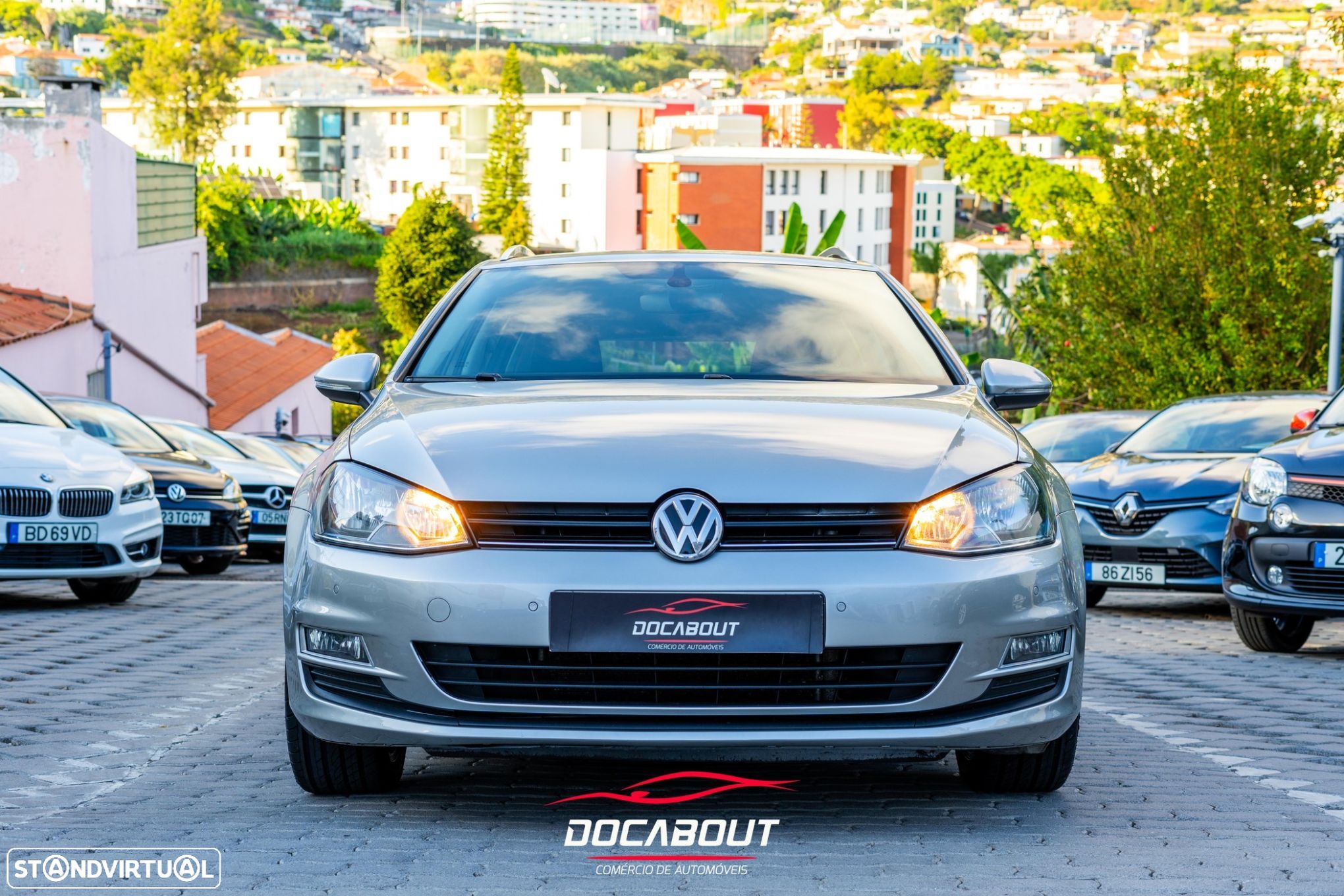 VW Golf 1.6 TDi Trendline DSG - 1