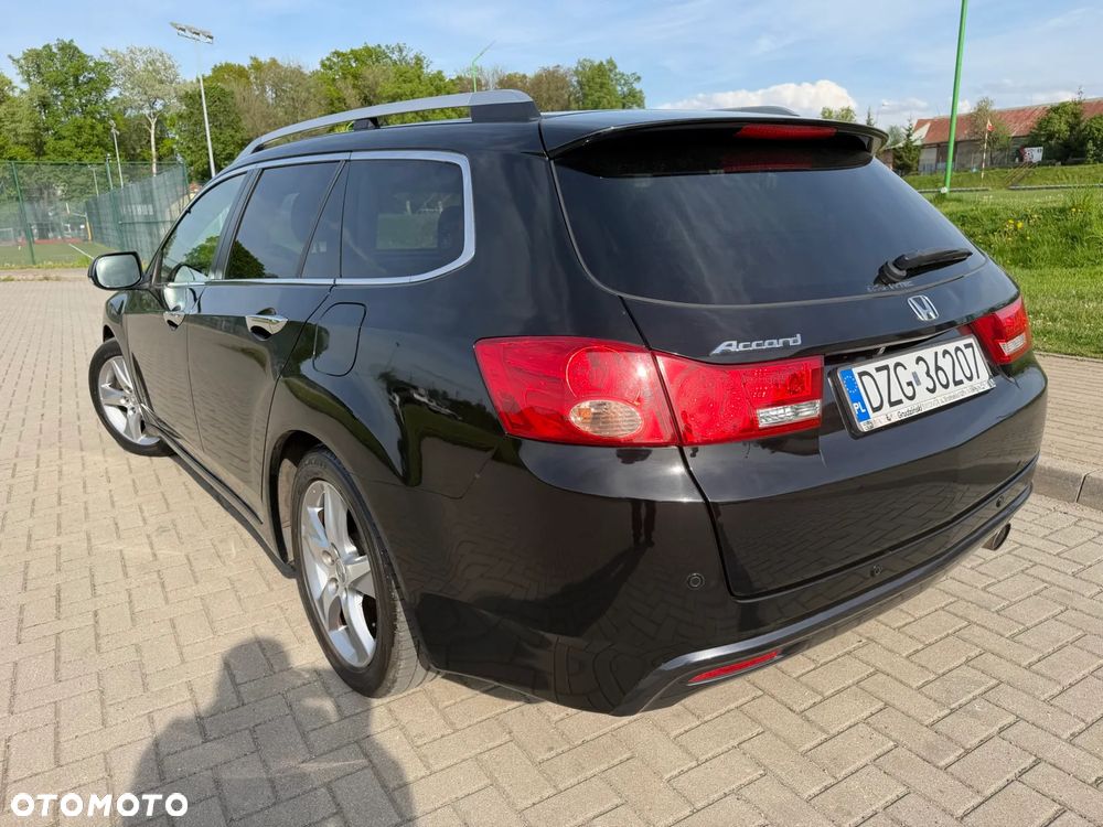 Honda Accord 2.0 Executive - 8
