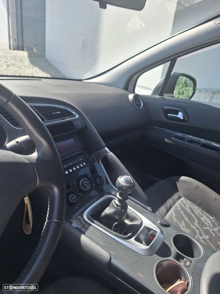 Peugeot 3008 1.6 HDi Executive - 7