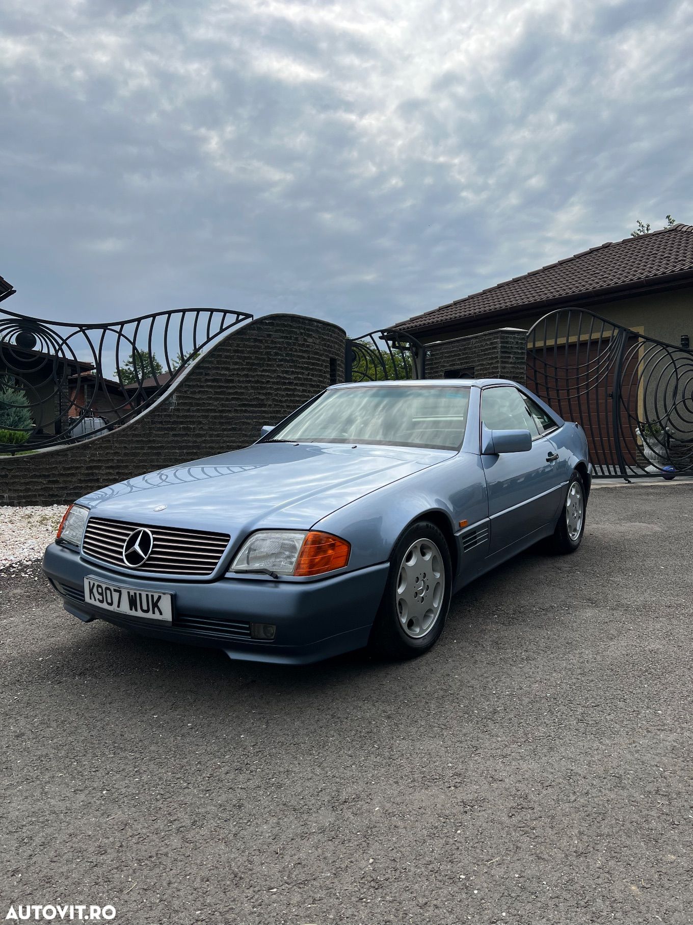 Mercedes-Benz SL - 1