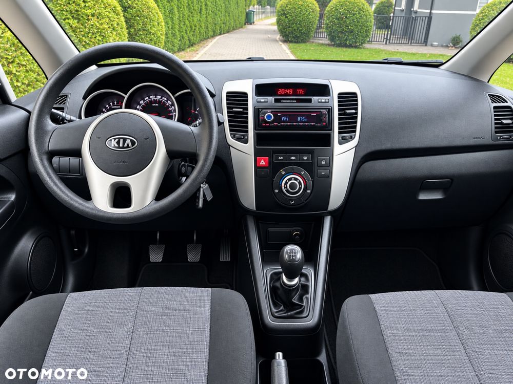 Kia Venga - 13