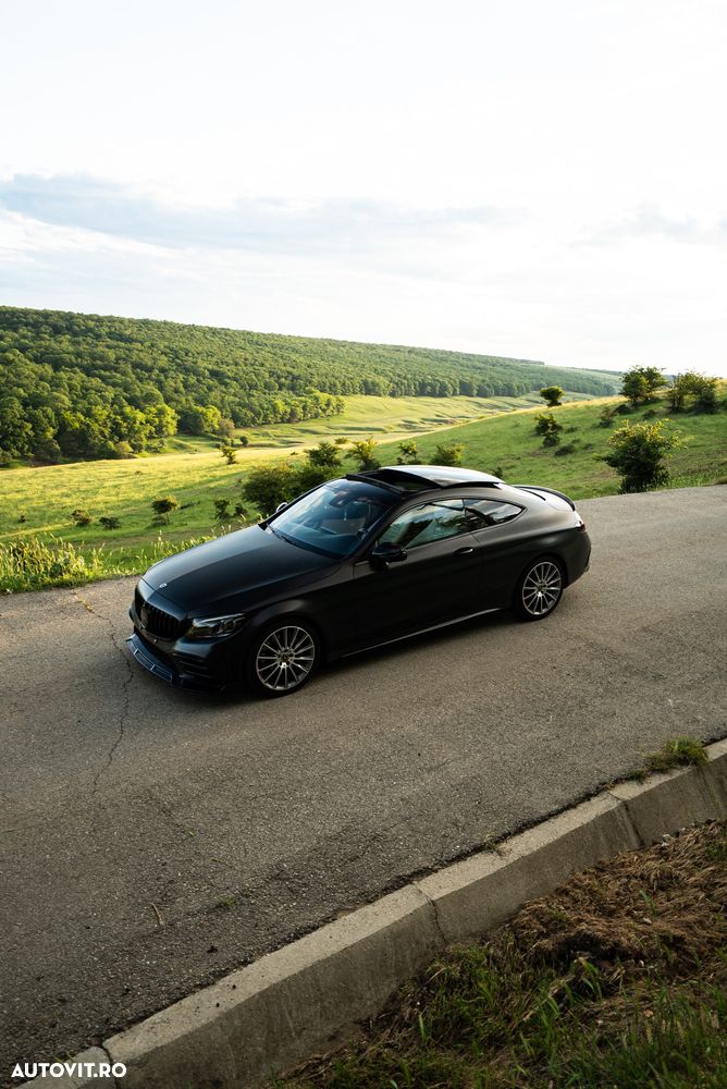 Mercedes-Benz C 300 9G-TRONIC AMG Line Plus - 4