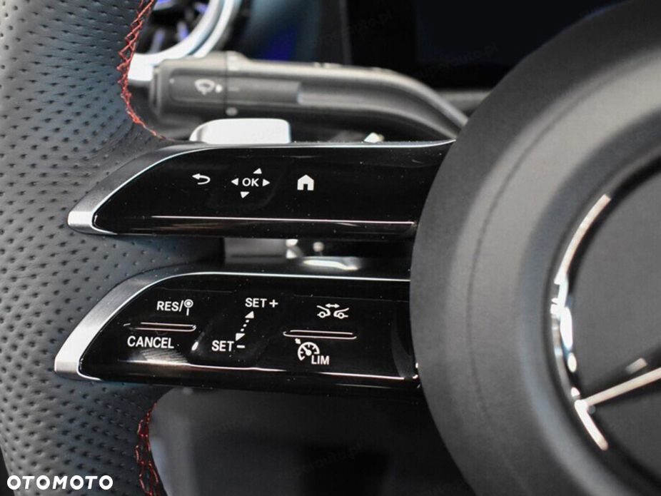 Mercedes-Benz Klasa A 220 4-Matic AMG Line 8G-DCT - 12