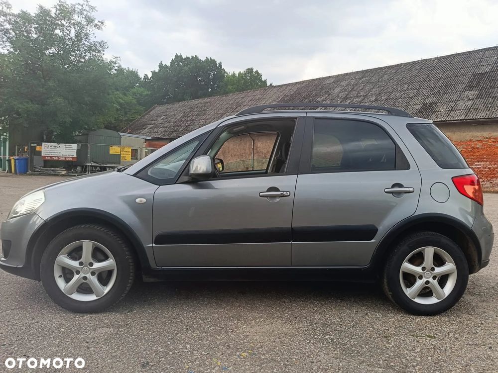 Suzuki SX4 1.6 VVT 4x4 Comfort - 9