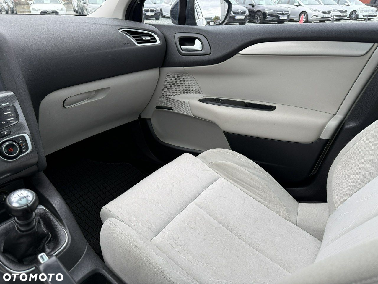Citroën C4 e-HDi 110 Exclusive - 15