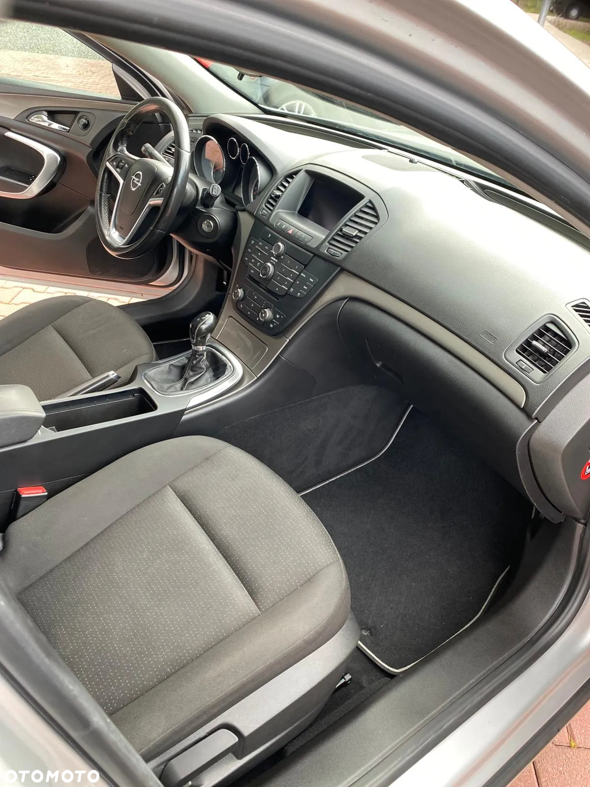 Opel Insignia 2.0 CDTI - 12