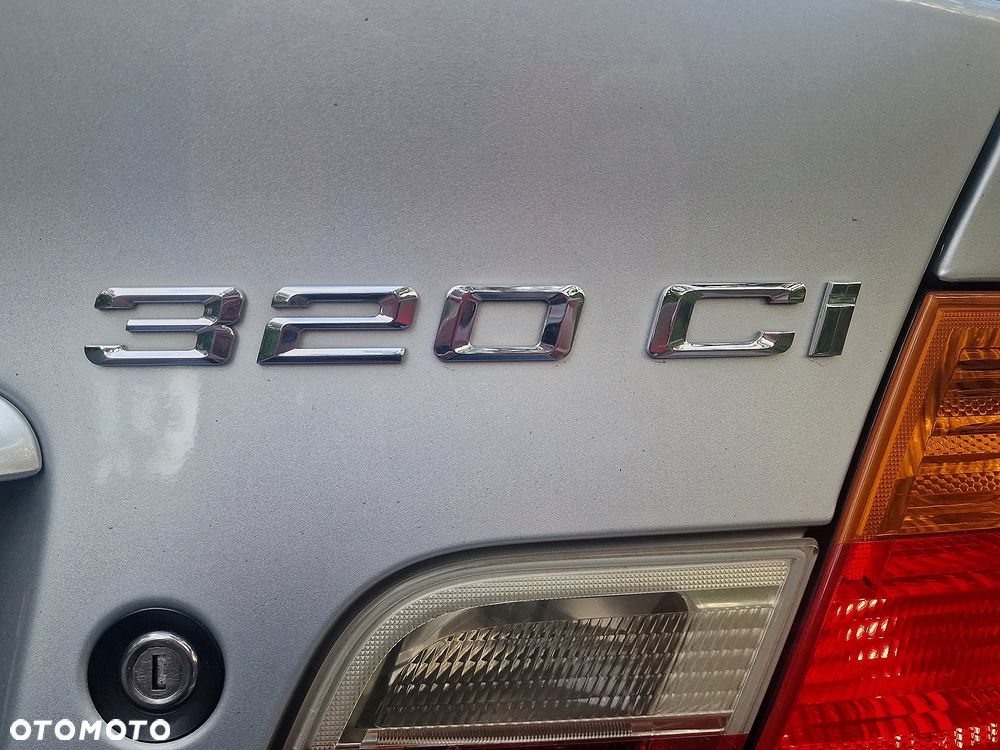 BMW Seria 3 320Ci - 24
