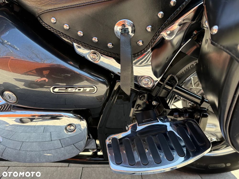 Suzuki VL 800 Volusia - Boulevard C50 - 22