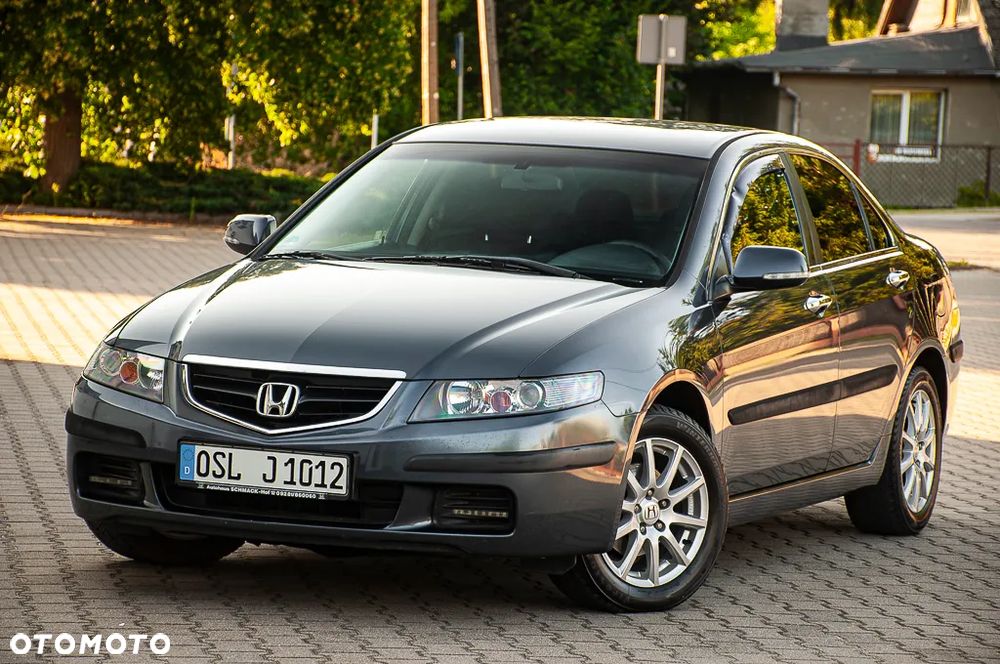 Honda Accord 2.0 Sport - 8