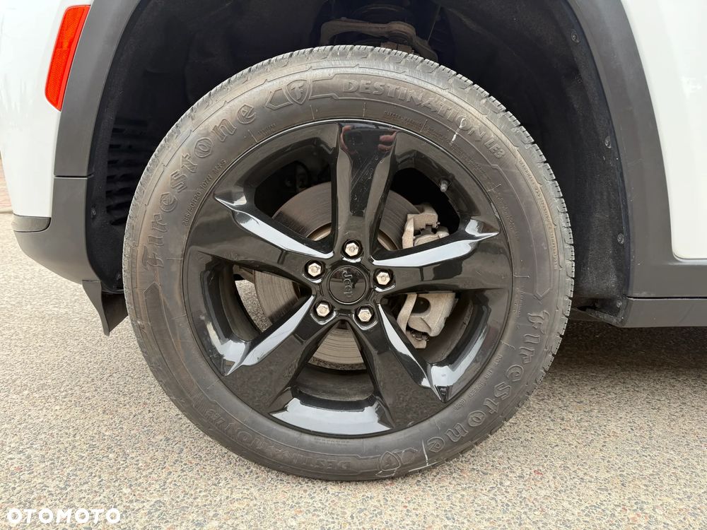 Jeep Grand Cherokee 3.6 V6 Pentastar 4WD Automatik Laredo - 33