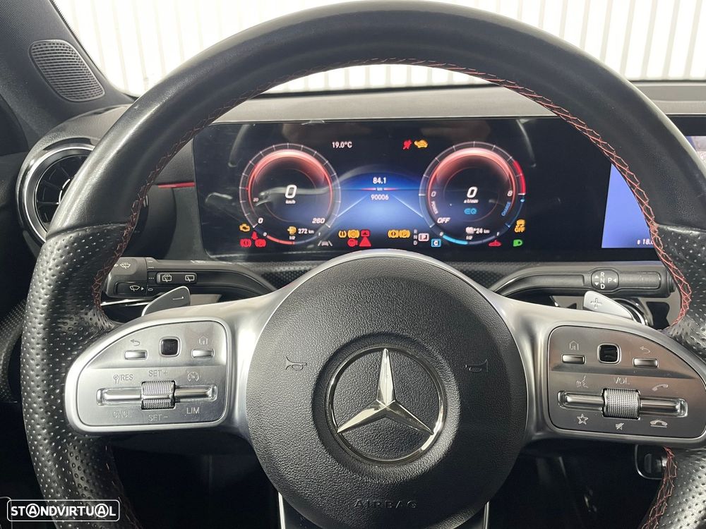 Mercedes-Benz A 250 e AMG Line - 15