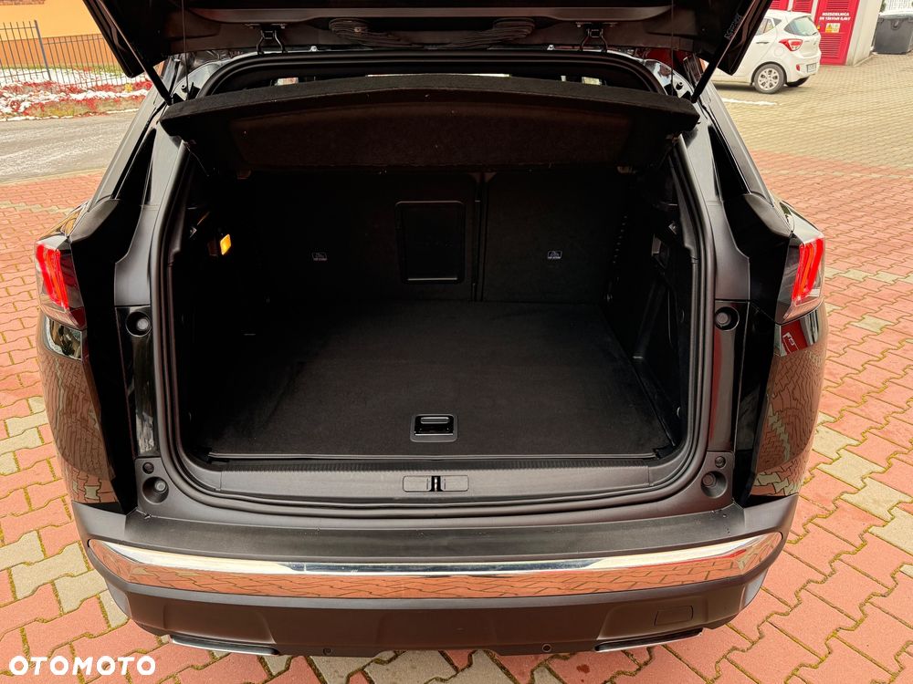 Peugeot 3008 1.6 PureTech HYbrid GT S&S EAT8 - 34