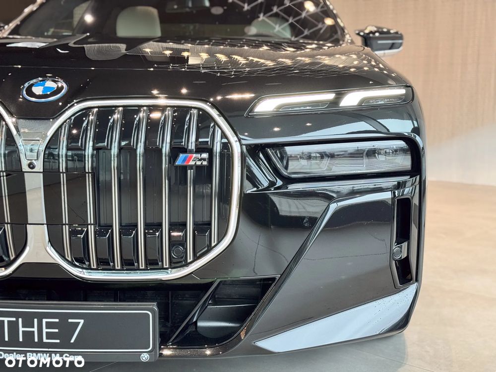BMW Seria 7 M760e PHEV xDrive sport - 4