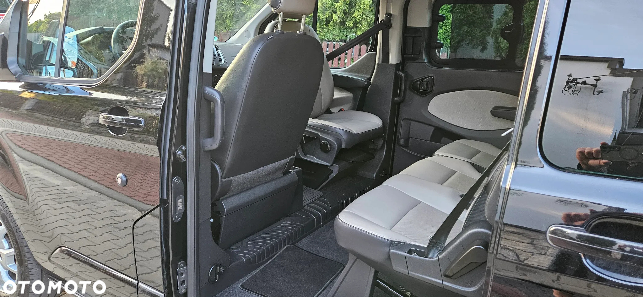 Ford Tourneo Custom 300 L2H1 VA Limited - 23