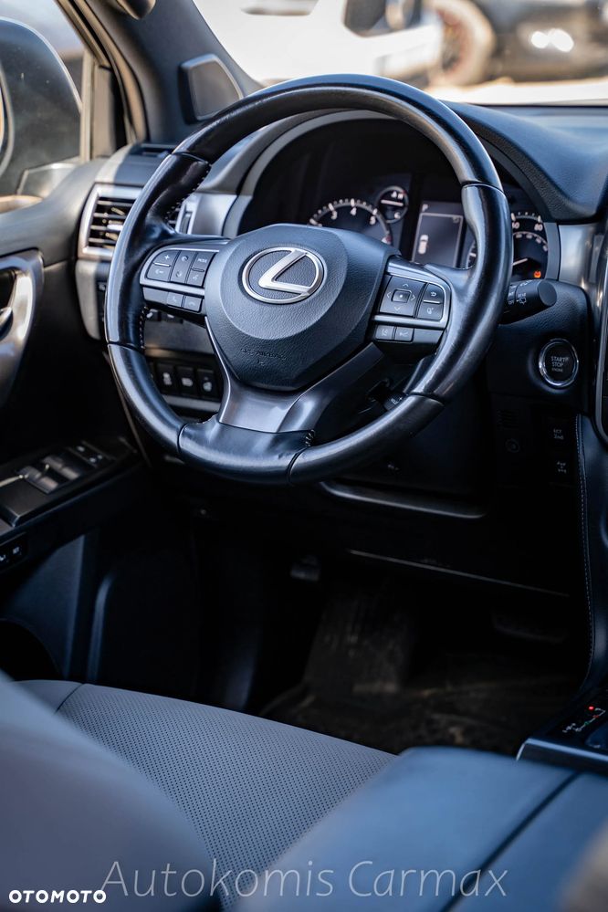 Lexus GX - 19