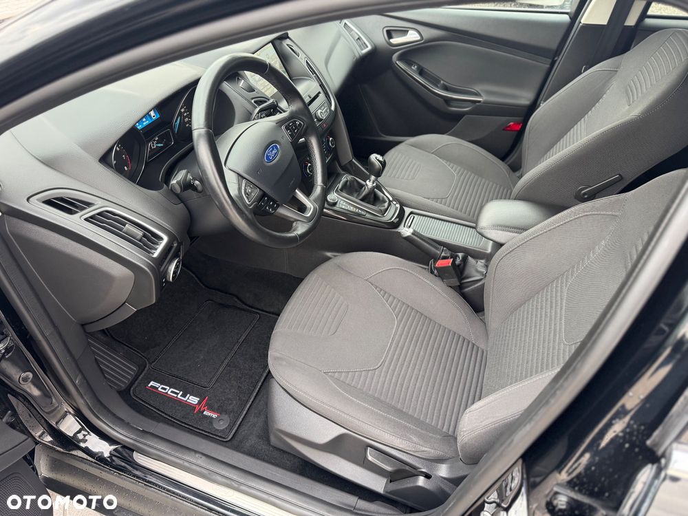 Ford Focus SW 1.0 EcoBoost Titanium - 14