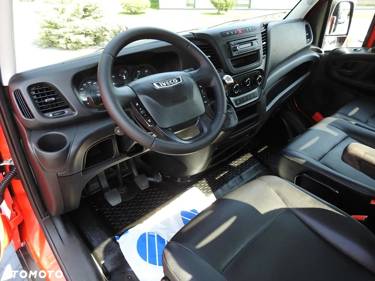 Iveco DAILY 35C13 WYWROTKA TEMPOMAT KLIMATYZACJA BLIŹNIACZE KOŁA 130KM [ 570643 ] - 3