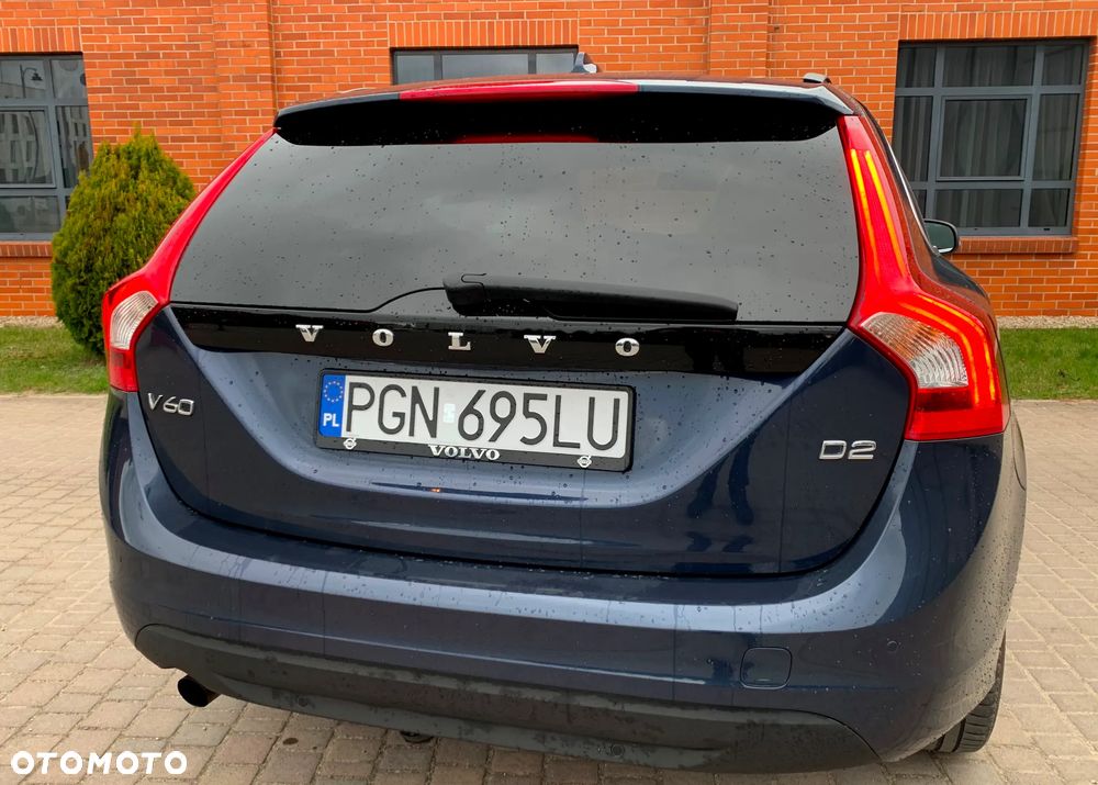 Volvo V60 ver-d2-momentum - 33