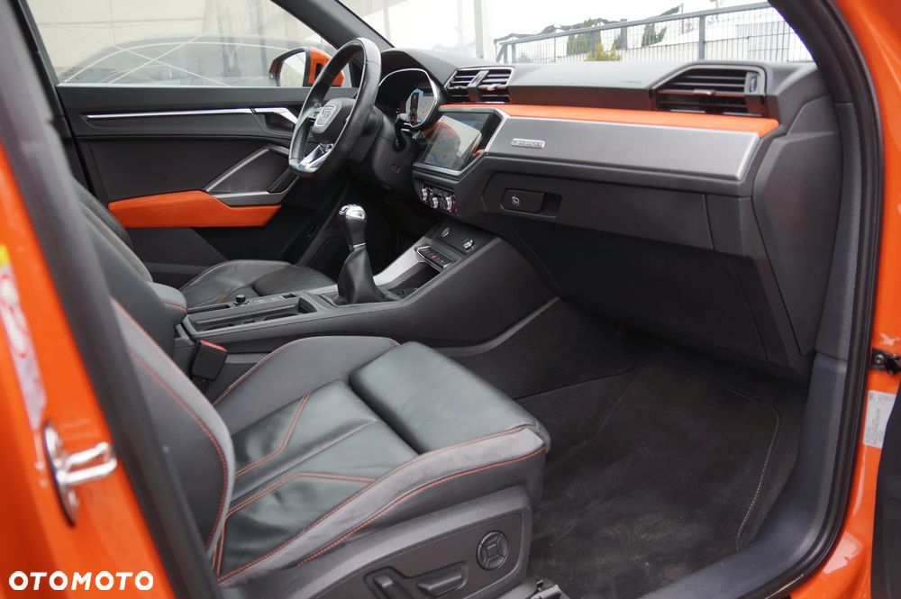 Audi Q3 35 TDI Quattro S Line - 31