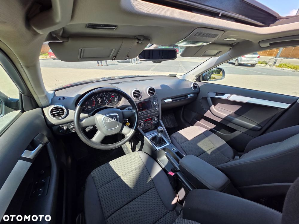 Audi A3 Sportback 1.8 TFSI Quattro Attraction - 10