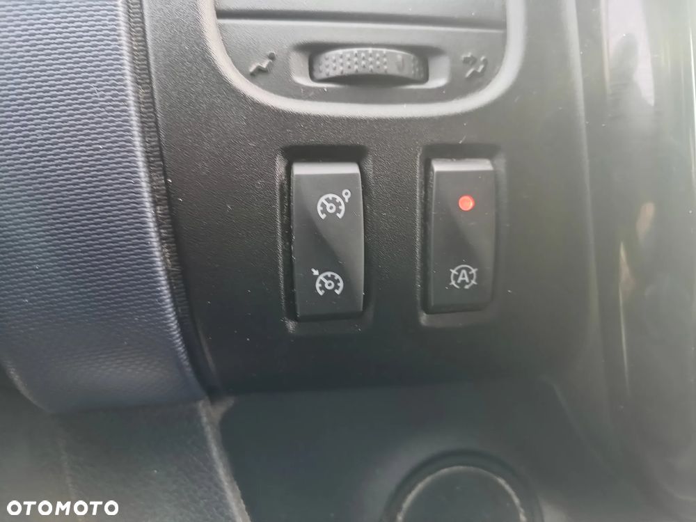 Opel Vivaro LONG L2H1 1.6 diesel 125kM 2018 rok SUPER STAN, ORGINALNY NISKI PRZEBIEG, NIE WYMAGA WKŁADU FINANSOWEGO!!! - 31