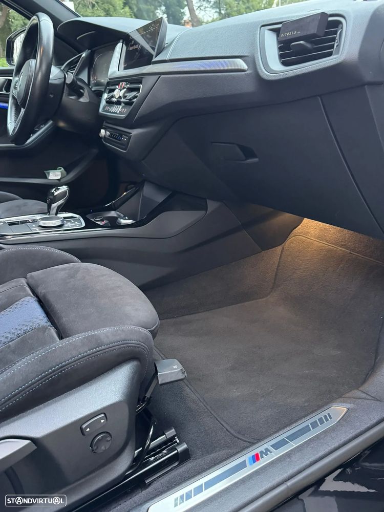 BMW 118 i Pack Desportivo M Auto - 17