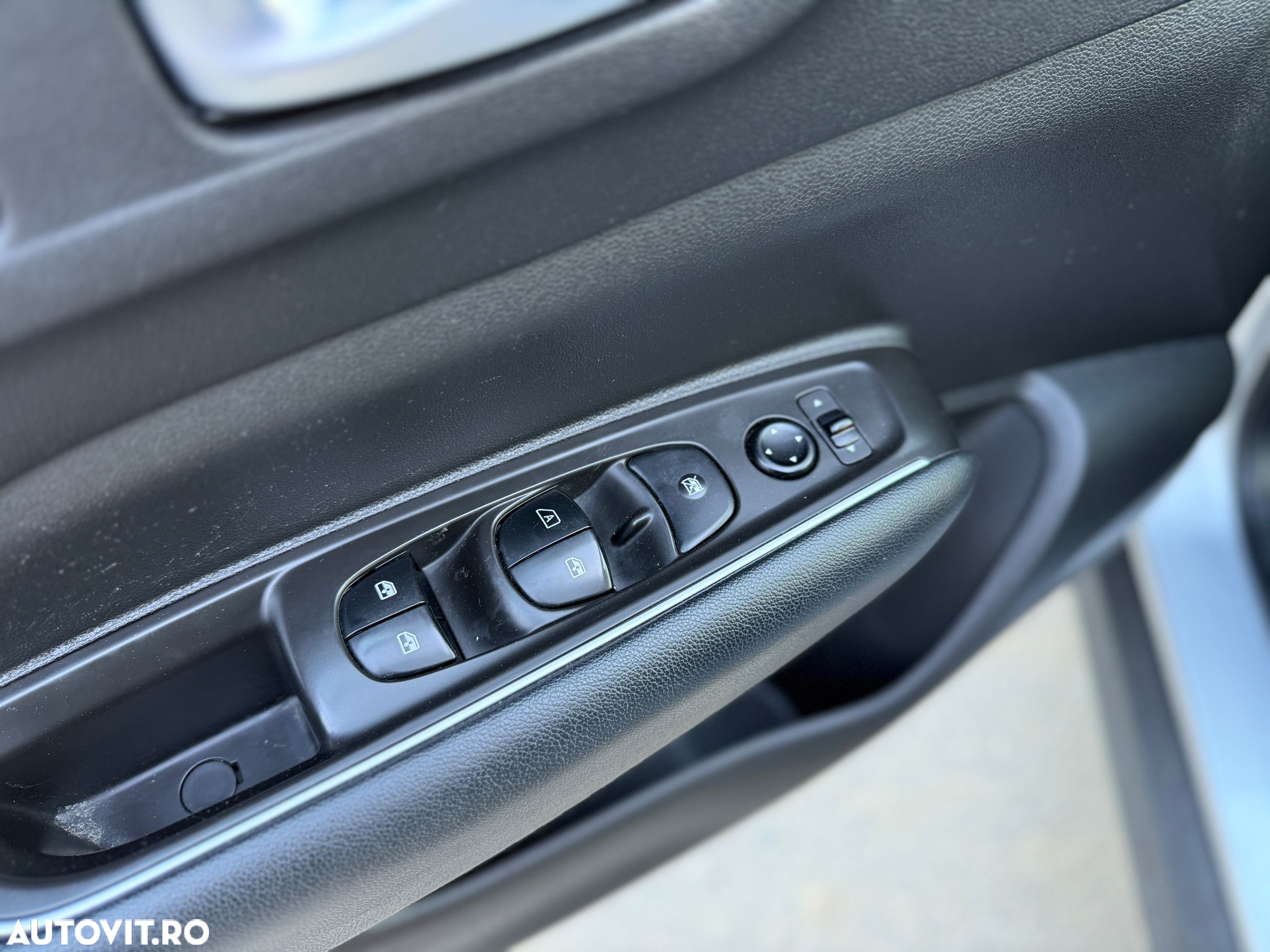 Renault Koleos ENERGY dCi 175 X-tronic LIMITED - 24