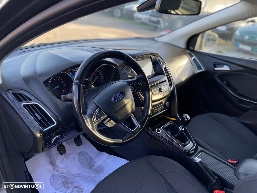 Ford Focus SW 1.0 EcoBoost Active - 13