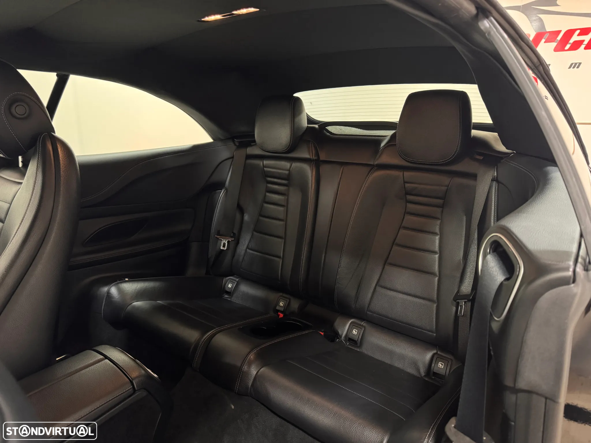 Mercedes-Benz E 220 d AMG Line - 21