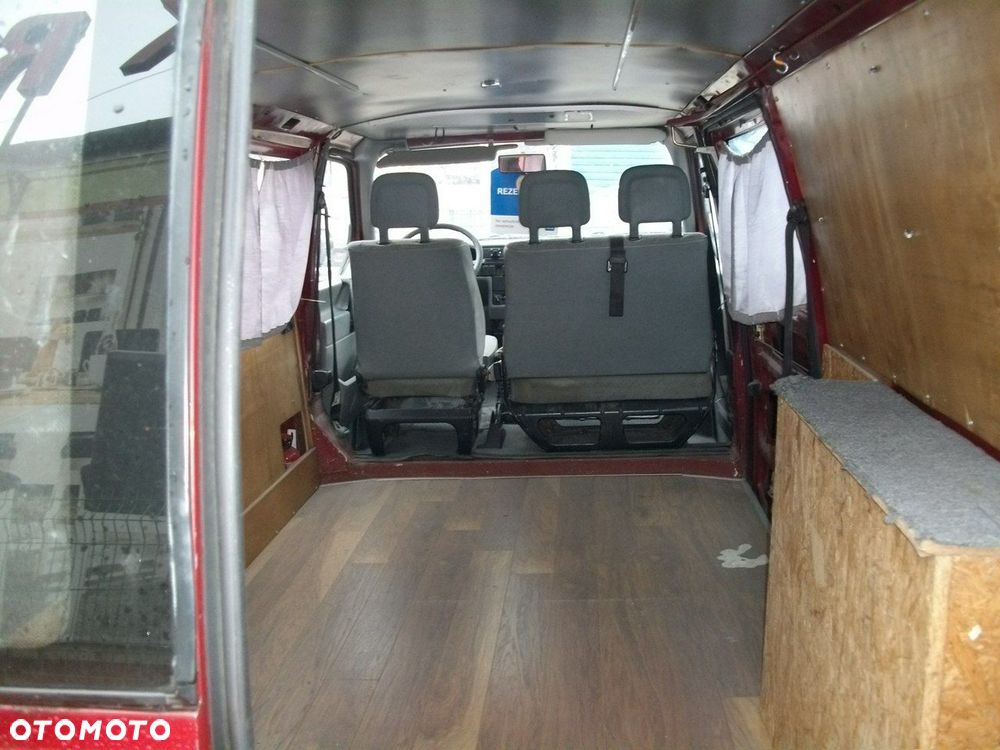Volkswagen Transporter - 7