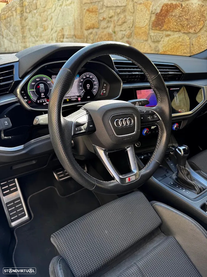 Audi Q3 45 TFSIe S line S tronic - 11