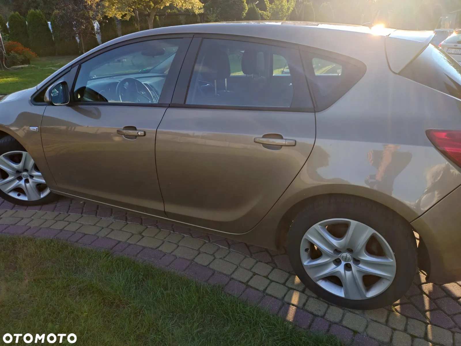 Opel Astra IV 1.4 T Enjoy - 2