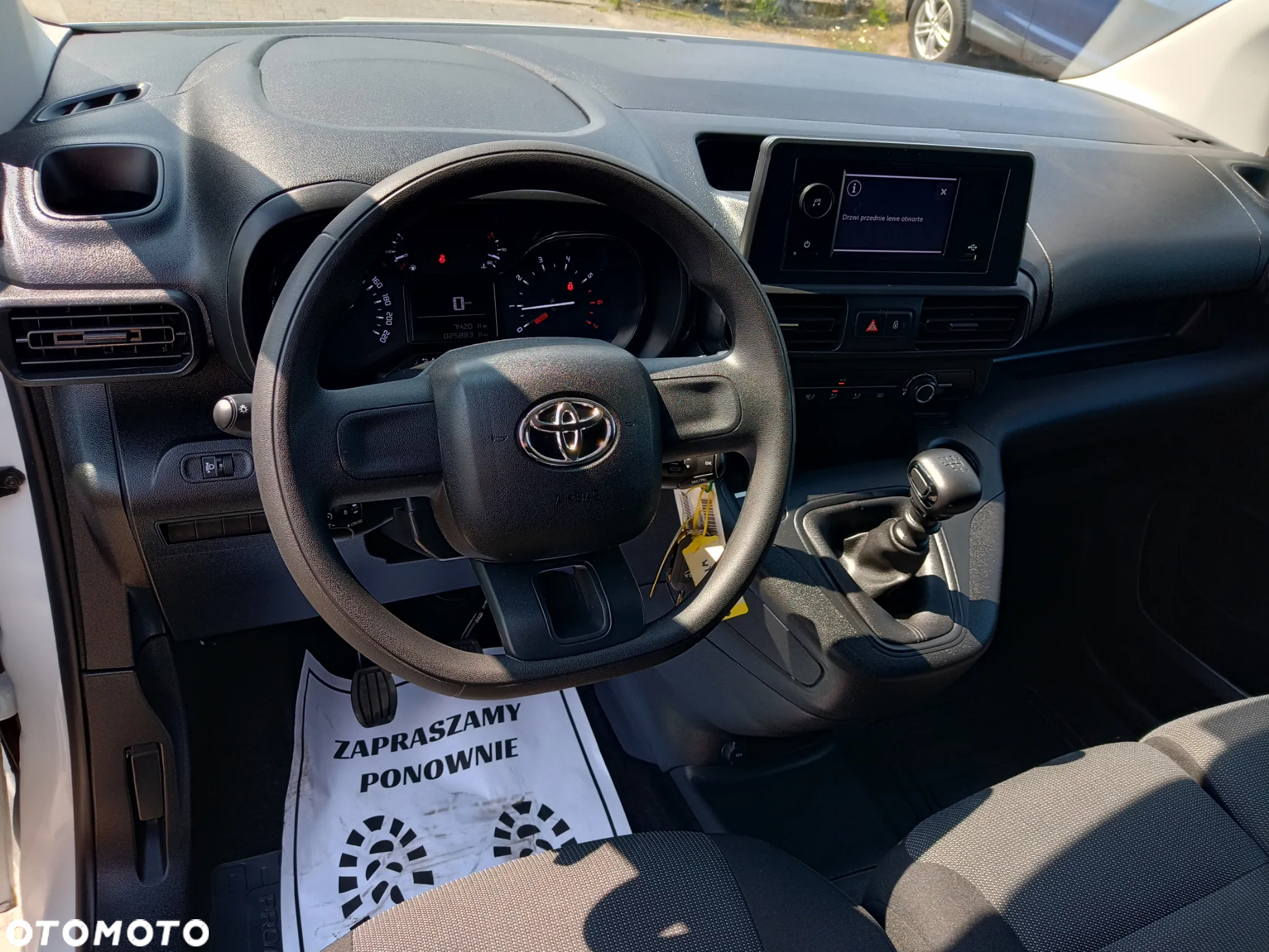 Toyota Proace City - 13