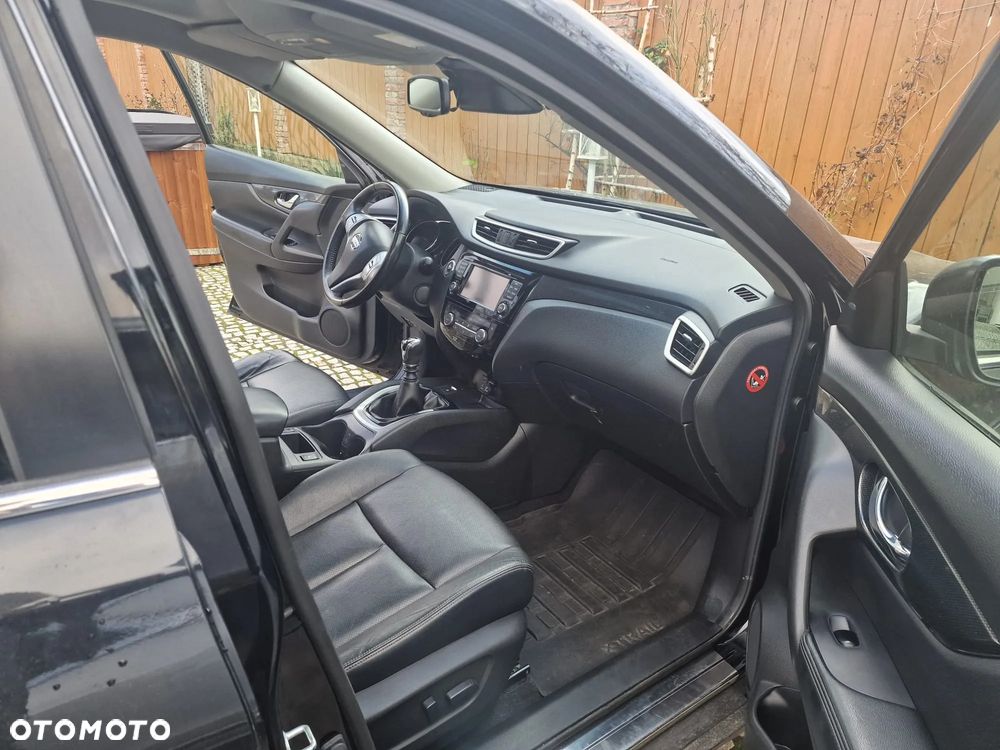 Nissan X-Trail 1.6 DIG-T Tekna 2WD - 4