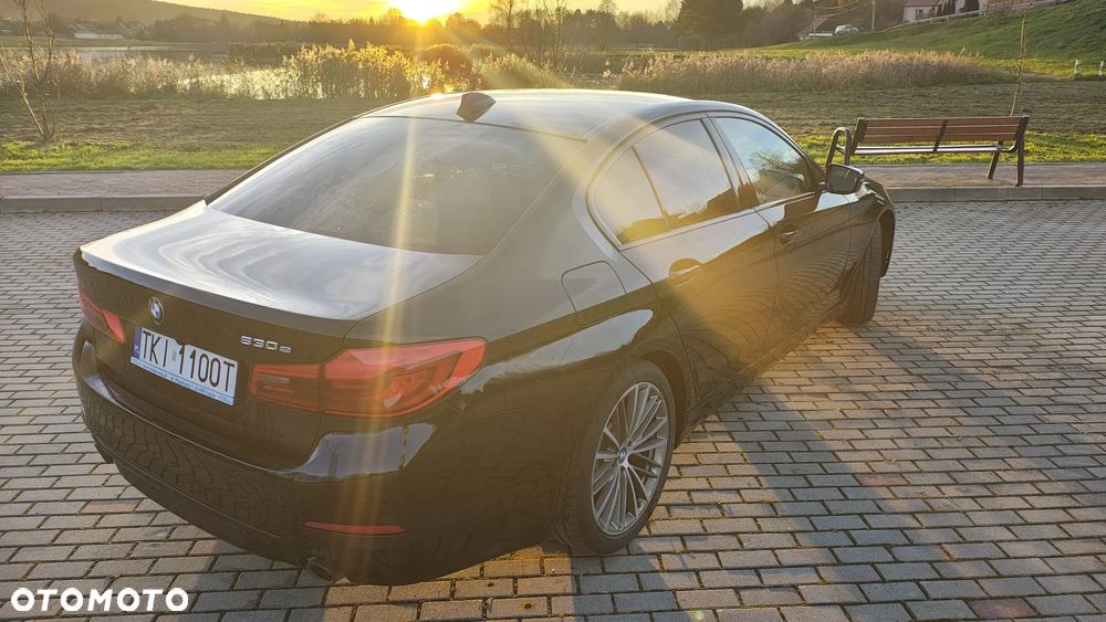 BMW Seria 5 530e M Sport sport - 19