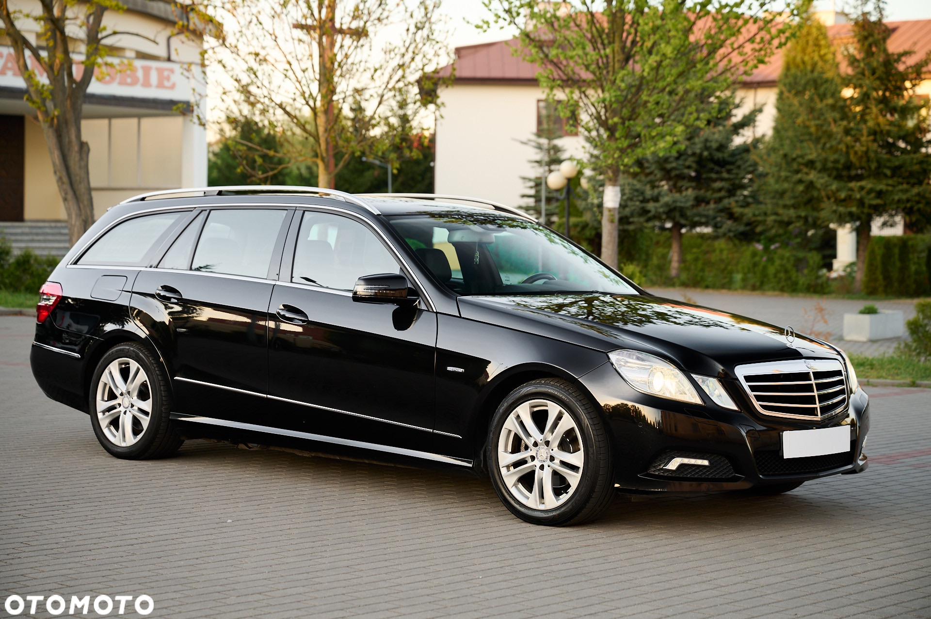Mercedes-Benz Klasa E 200 BlueTEC 7G-TRONIC Avantgarde - 16