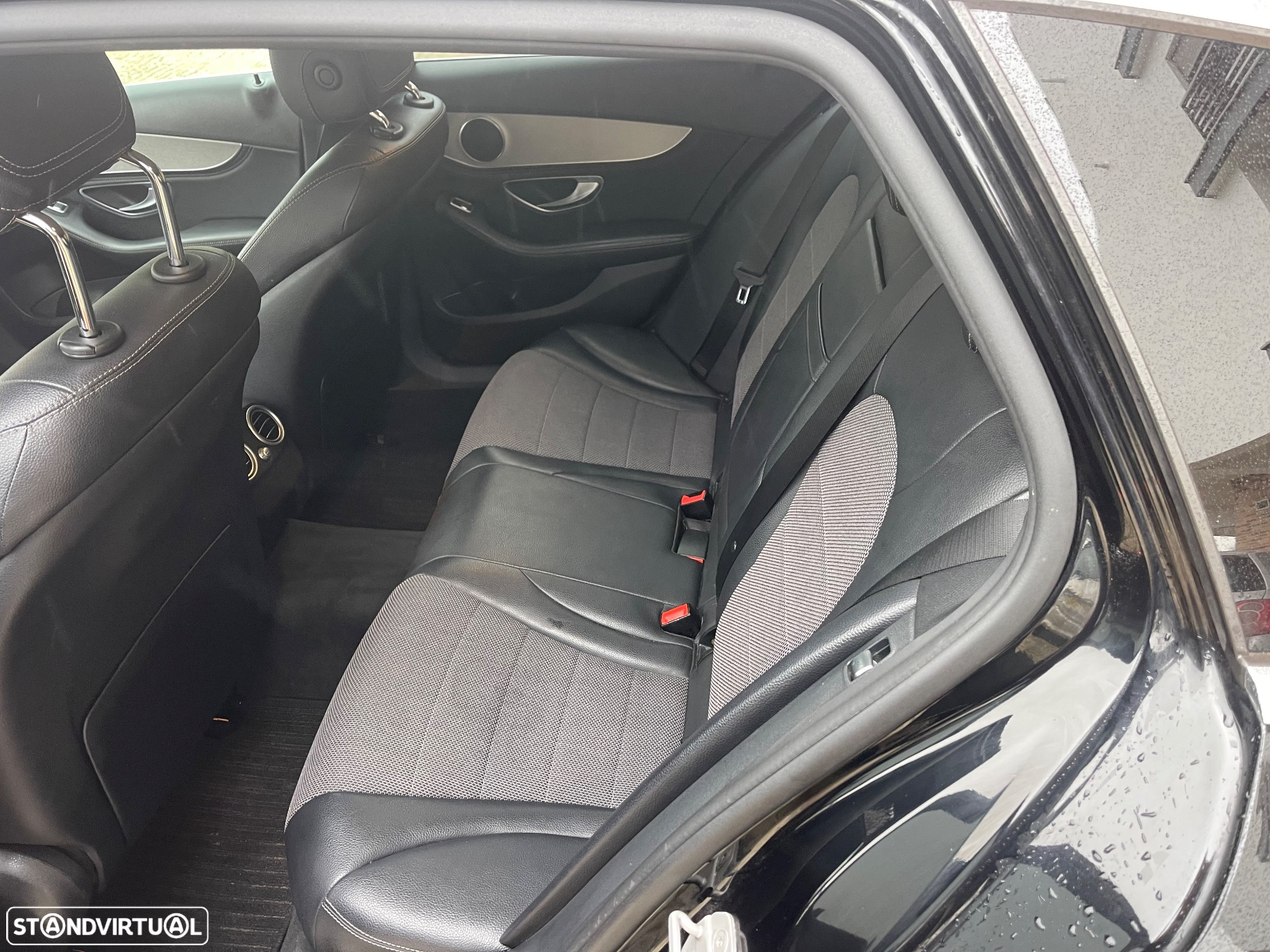 Mercedes-Benz C 250 (BlueTEC) d 4Matic Station 7G-TRONIC Avantgarde - 7