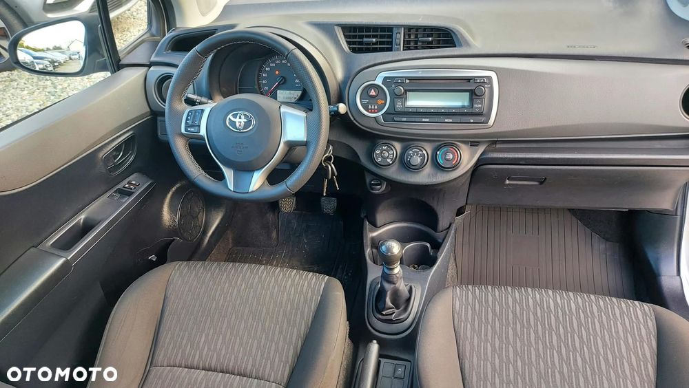 Toyota Yaris 1.33 VVT-i Executive - 18