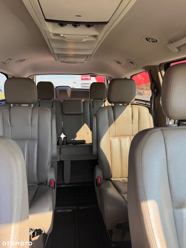 Chrysler Town & Country 3.6 Touring - 14