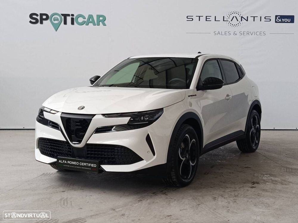 Alfa Romeo Junior 1.2 Speciale eDCT6 - 1