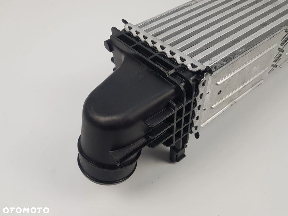 NOWA Chłodnica powietrza Intercooler Mercedes w221 2.2D 3.0D CI 145 000P - 5