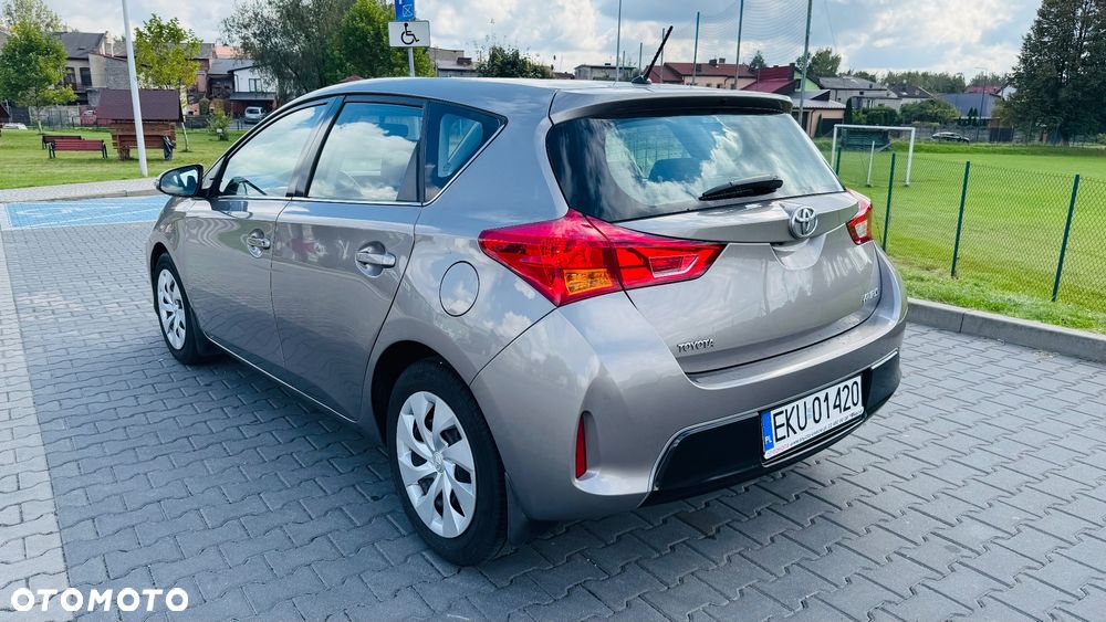 Toyota Auris 1.33 VVT-i Life Comfort - 3