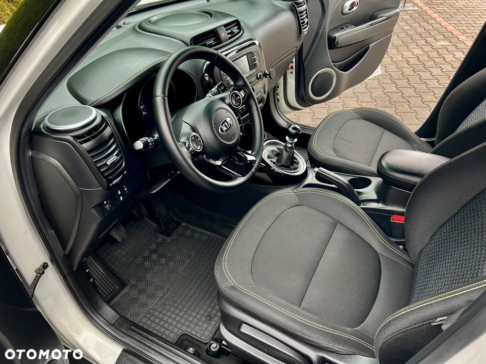 Kia Soul 1.6 GDI L Business Line EU6 - 15