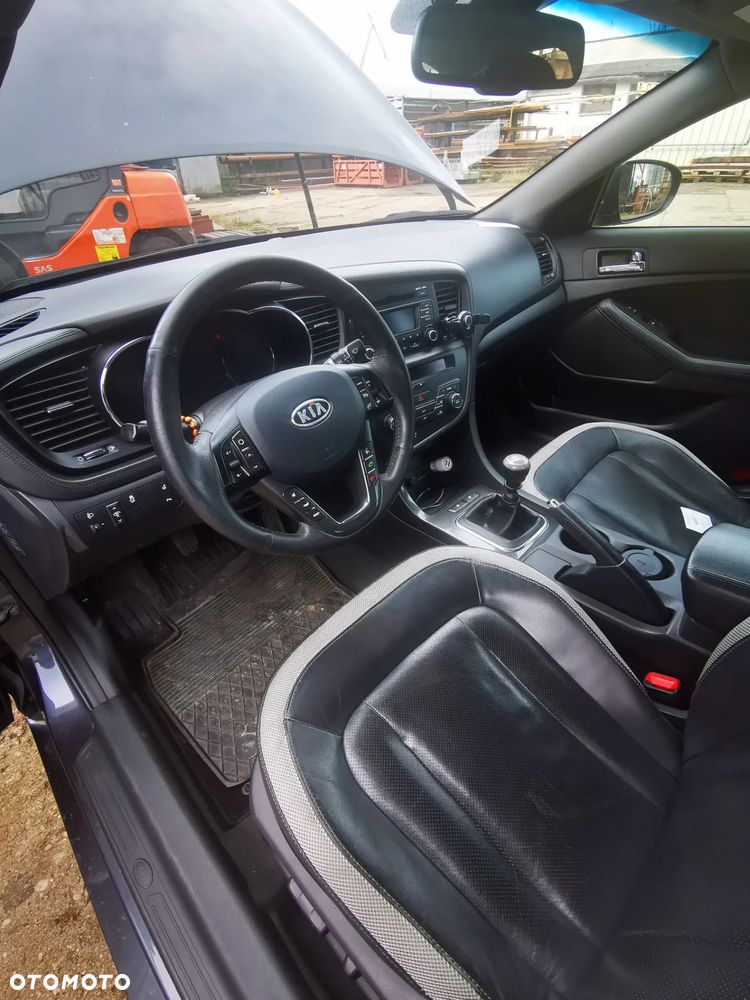 Kia Optima - 7