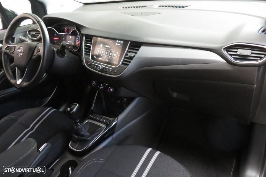 Opel Crossland 1.2 T Design & Tech - 11