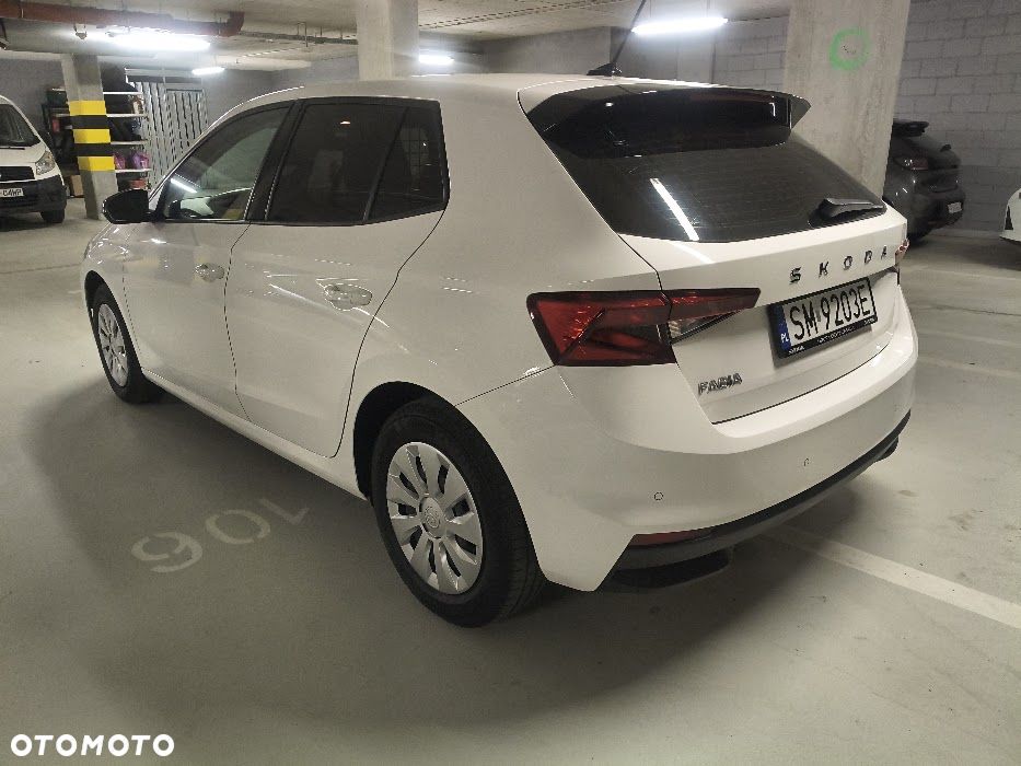 Skoda Fabia 2024 photo 2