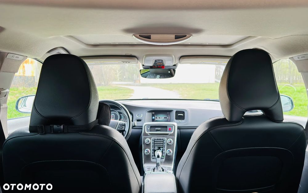 Volvo V60 T5 Geartronic Summum - 16